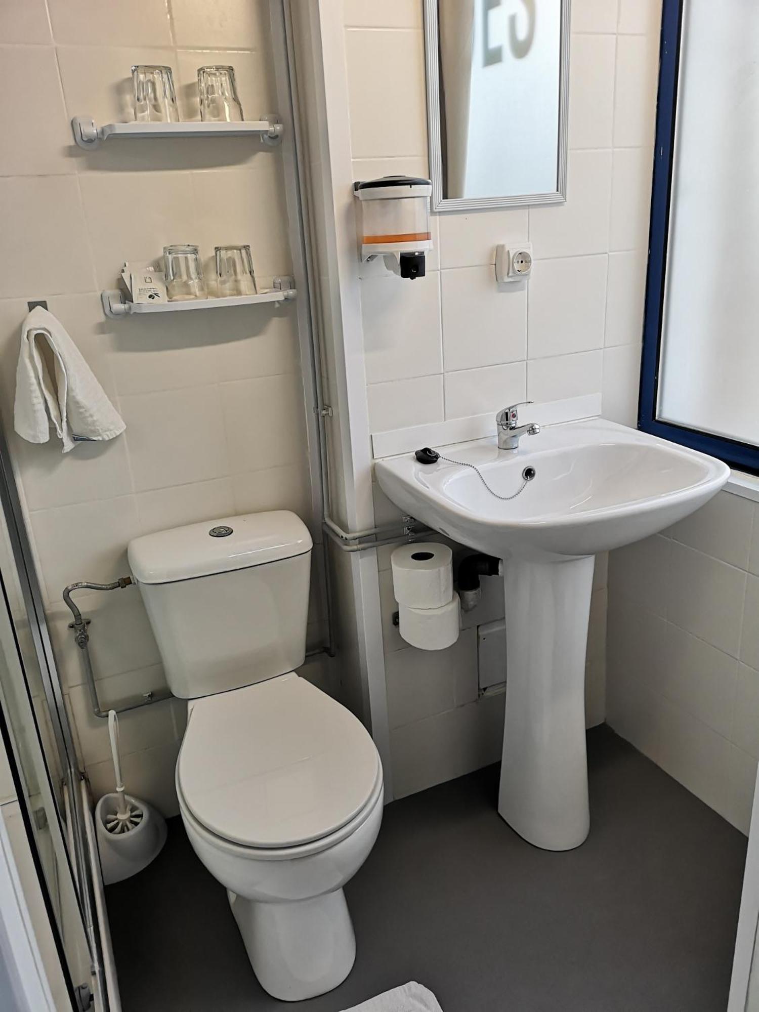 Superior Quadruple Room,1501419919:JPEG
